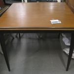 537 3407 Matsalsbord